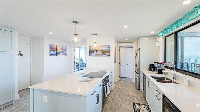 Interior, Kitchen, Pendant Lights, Recessed Lighting