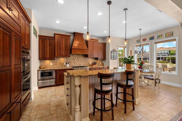 Dining room, Interior, Kitchen, Pendant Lights, Recessed Lighting, Stainless Steel Appliances