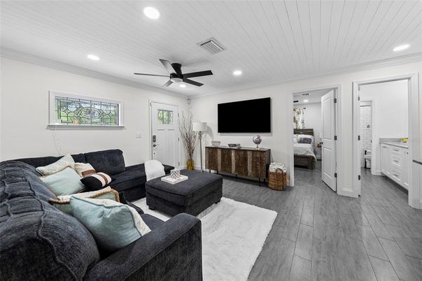 Interior, Living room, Recessed Lighting, Wood Texture Flooring