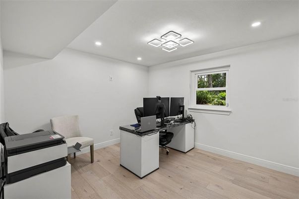 Home Office, Interior, Recessed Lighting, Wood Texture Flooring