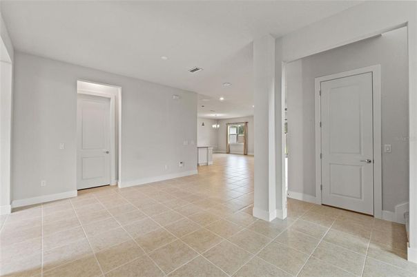 Empty room, Interior, Recessed Lighting