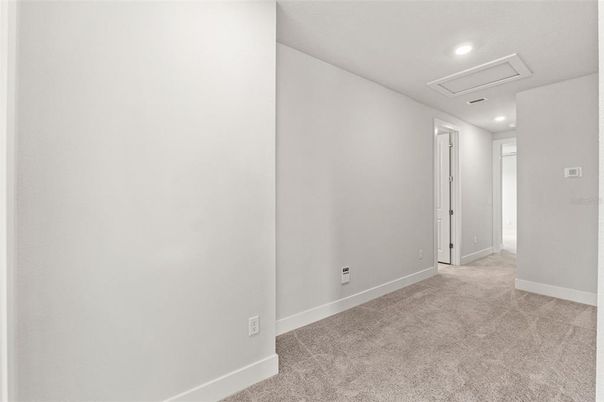 Empty room, Interior, Recessed Lighting