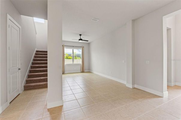 Empty room, Interior, Recessed Lighting