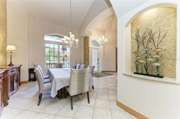 Chandelier, Dining room, Interior
