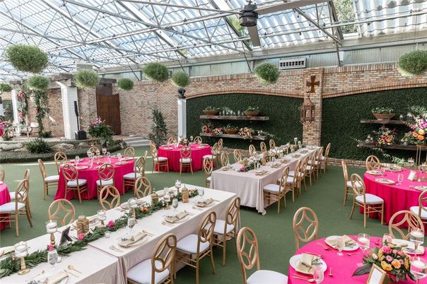 Dining room, Exterior