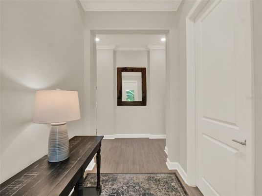 Interior, Recessed Lighting, Wood Texture Flooring