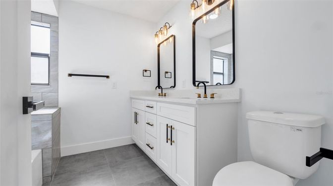 Bathroom, Dual Sink Vanities, Interior