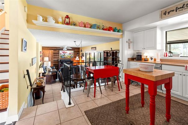 Dining room, Interior