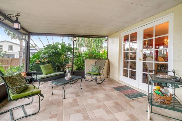 Exterior, Interior, Sun Room