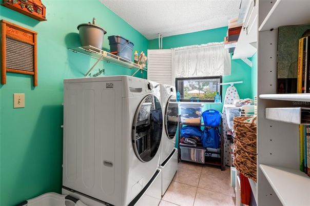 Interior, Washer