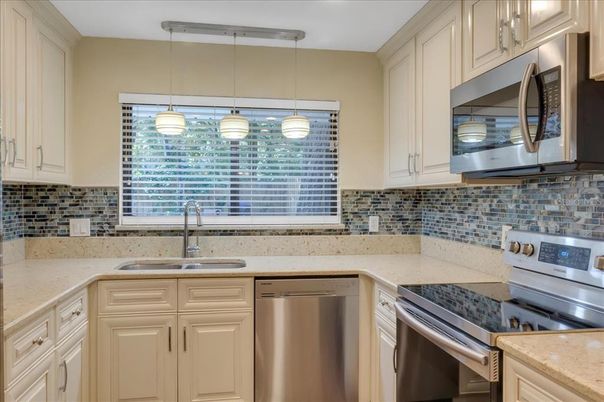 Interior, Kitchen, Pendant Lights, Stainless Steel Appliances