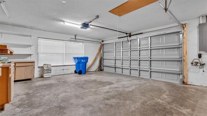 Garage, Interior