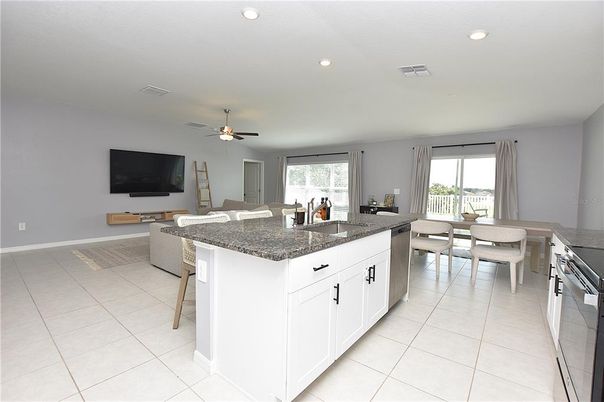 Dining room, Interior, Kitchen, Recessed Lighting