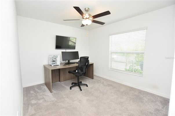 Home Office, Interior