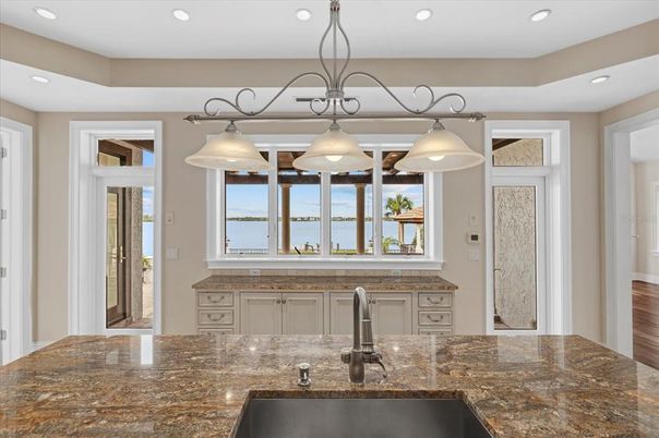 Interior, Pendant Lights, Recessed Lighting, Water