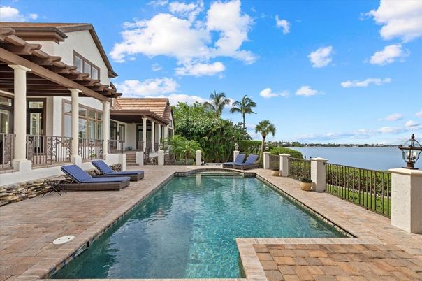 Exterior, Pool, Water