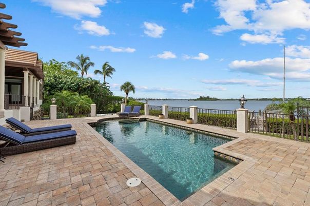 Exterior, Pool, Water