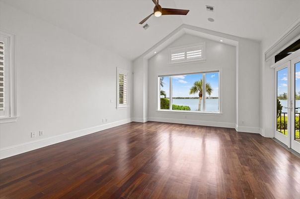 Empty room, Interior, Recessed Lighting, Water, Wood Texture Flooring