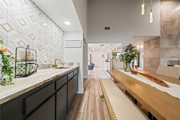 Interior, Pendant Lights, Recessed Lighting, Wood Texture Flooring