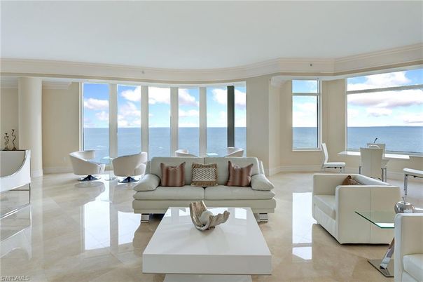 Interior, Living room, Water