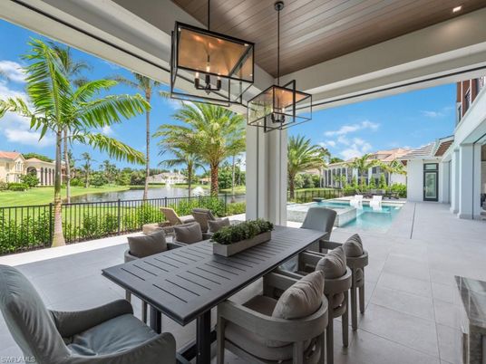 Exterior, Pool, Water