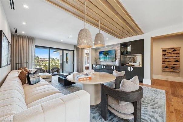 Interior, Living room, Pendant Lights, Recessed Lighting, Wood Texture Flooring