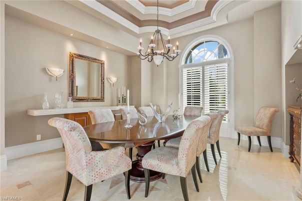 Chandelier, Dining room, Interior