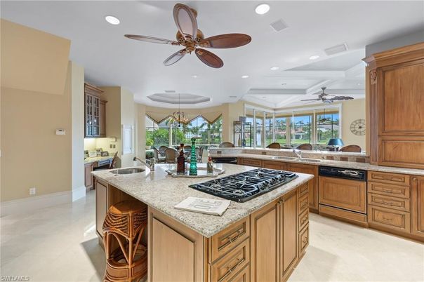 Chandelier, Dining room, Interior, Kitchen, Recessed Lighting