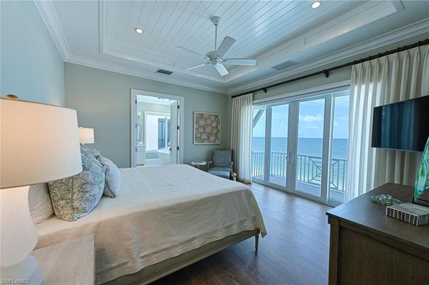Bedroom, Interior, Recessed Lighting, Water, Wood Texture Flooring