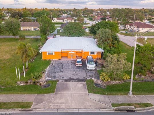Exterior, Drone