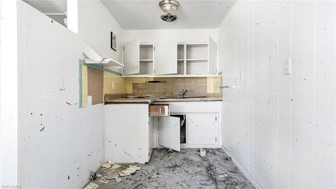 Interior, Kitchen