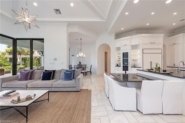 Dining room, Interior, Kitchen, Living room, Pendant Lights, Recessed Lighting