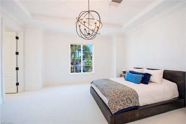 Bedroom, Chandelier, Interior, Pendant Lights