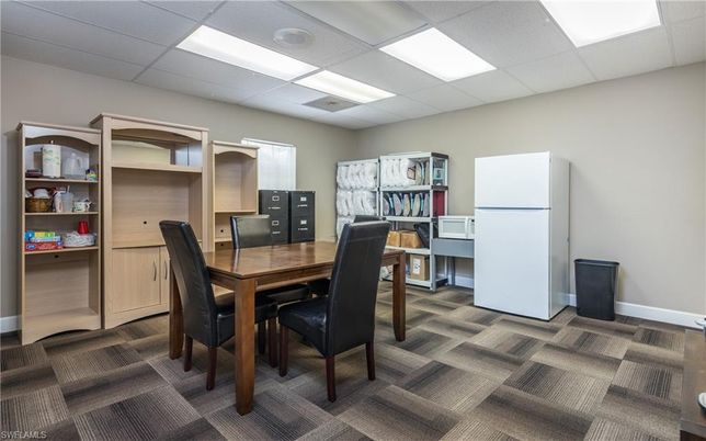 Dining room, Interior, Recessed Lighting