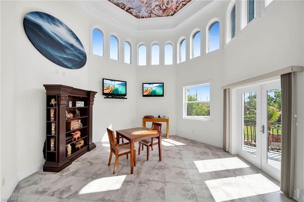 Dining room, Interior, Marble