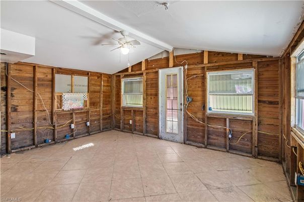 Empty room, Interior, Wooden Walls