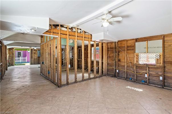 Empty room, Interior, Wooden Walls