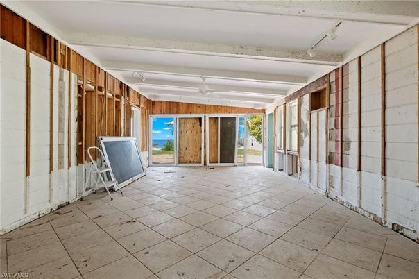 Interior, Wooden Walls