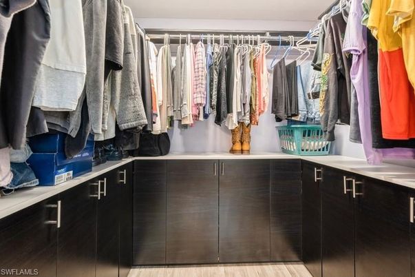 Interior, Walk-in Closets, Wood Texture Flooring