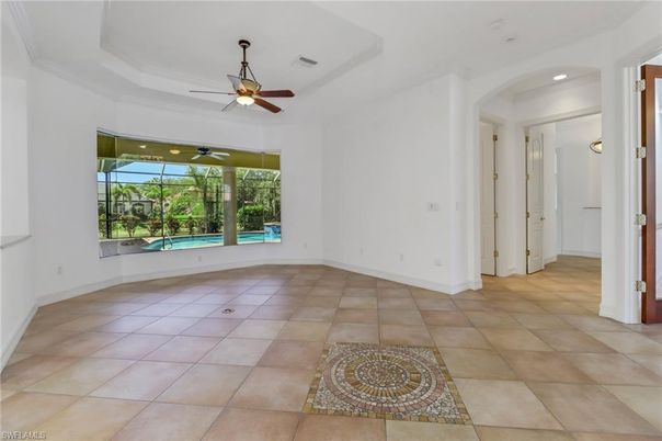 Empty room, Interior, Recessed Lighting