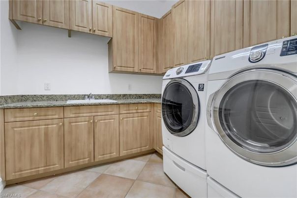 Interior, Washer