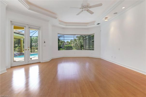 Empty room, Interior, Recessed Lighting, Wood Texture Flooring