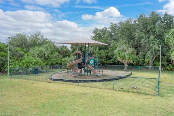 Backyard, Exterior, Playground