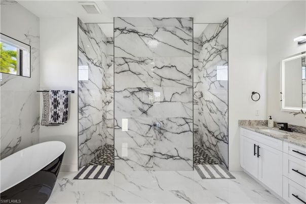 Bathroom, Free Standing Baths, Interior, Marble, Marble Walls