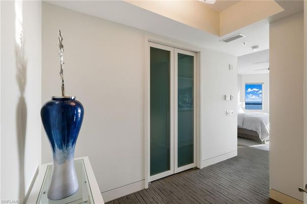 Bedroom, Interior, Water