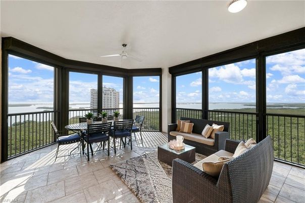Dining room, Interior, Living room, Sun Room, Water