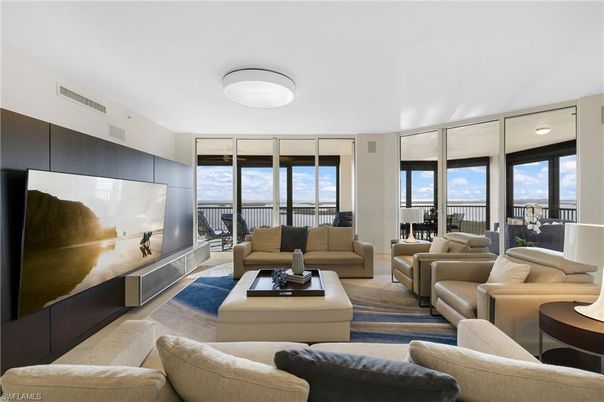 Interior, Living room, Water