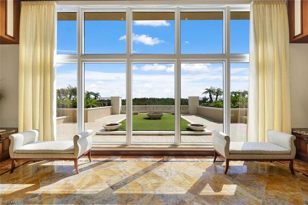 Interior, Sun Room, Water