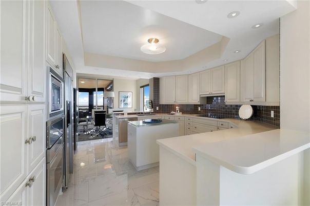 Dining room, Interior, Kitchen, Marble, Recessed Lighting, Stainless Steel Appliances