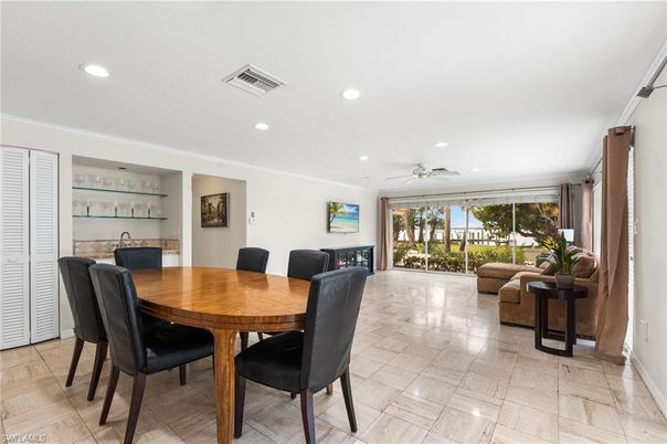 Dining room, Interior, Recessed Lighting